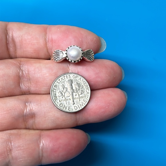 🖤Sterling silver and pearl ring - Picture 8 of 9